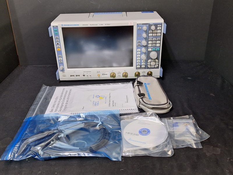 Тестер Rohde & Schwarz RTO2044