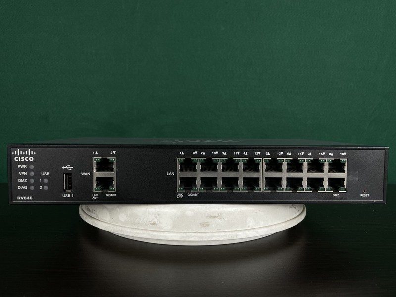 Маршрутизатор Cisco RV345-K9-NA