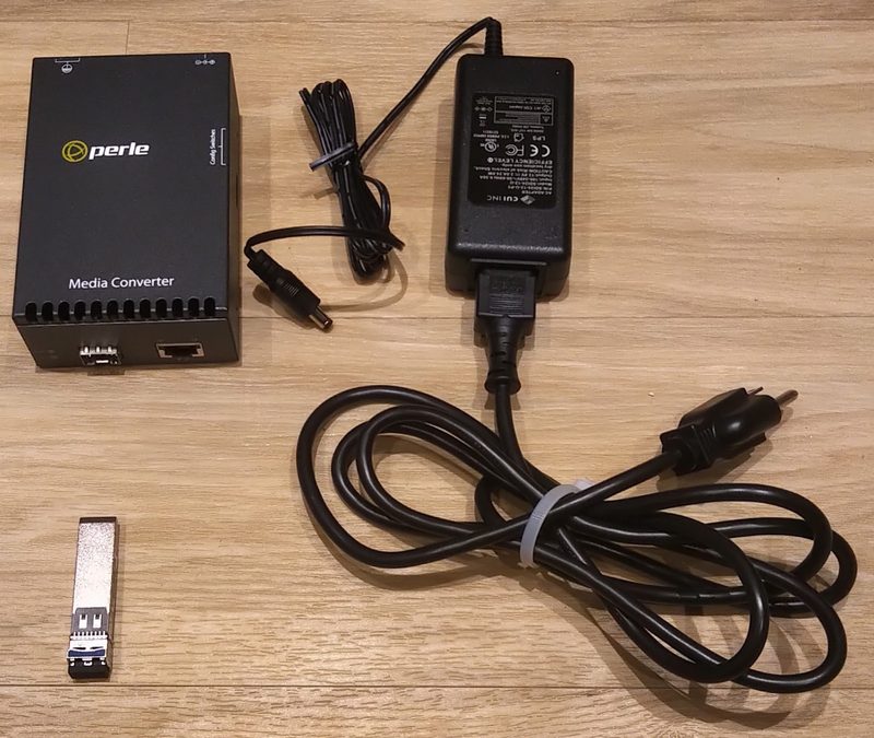 Медиаконвертер Perle S-10GRT-SFP