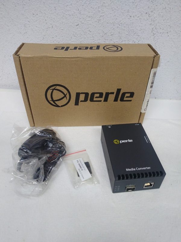 Медиаконвертер Perle S-10GT-SFP