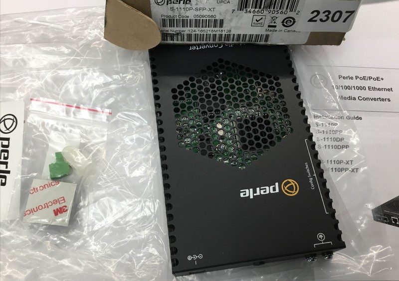Медиаконвертер Perle S-1110P-SFP-XT