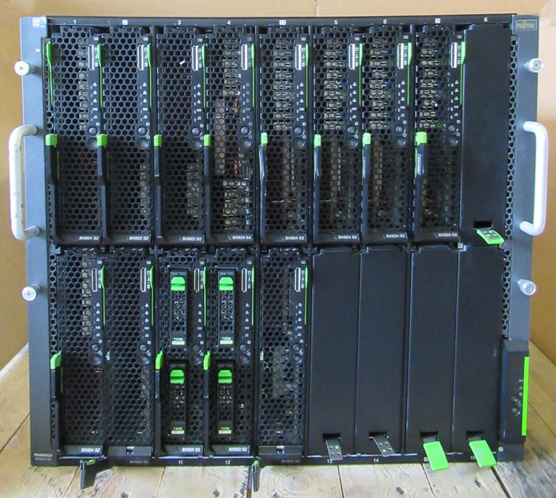Корпус сервера Fujitsu S26361-K1421-V300