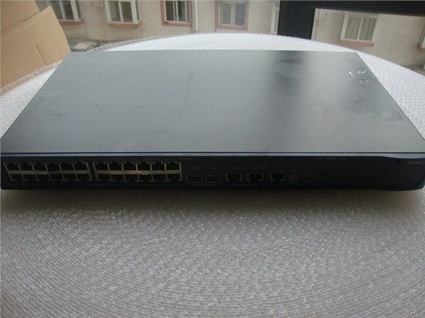 Коммутатор H3C S3600-28TP-SI