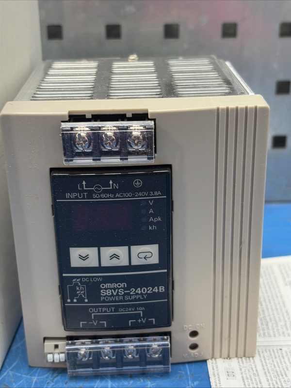 Блок питания Omron S8VS-24024B