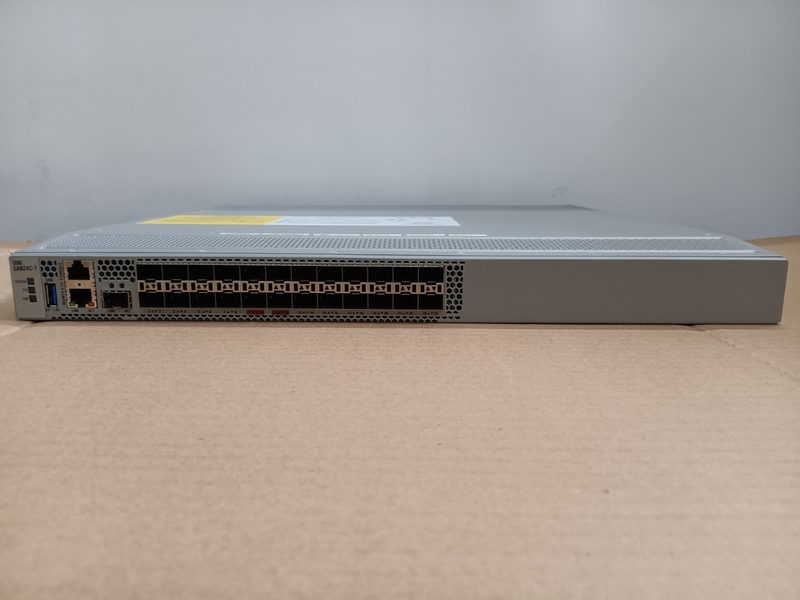 Коммутатор Cisco SAN24C-7