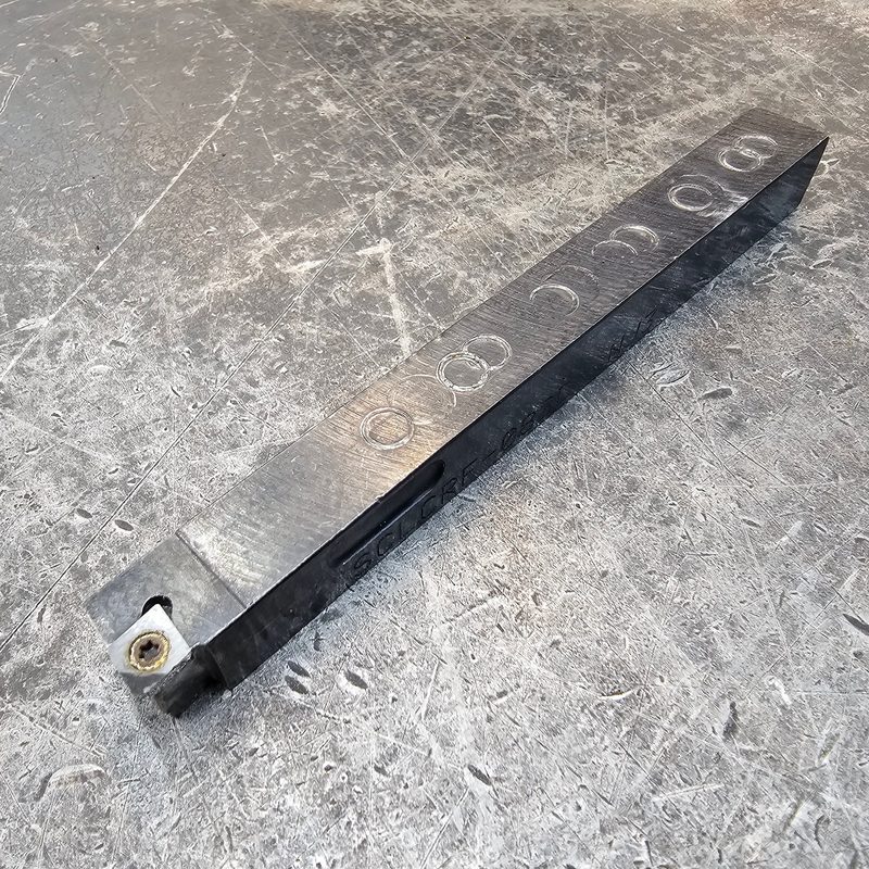 Режущий инструмент Kennametal SCLCRF-082D