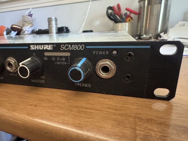 Микшерный пульт SCM800