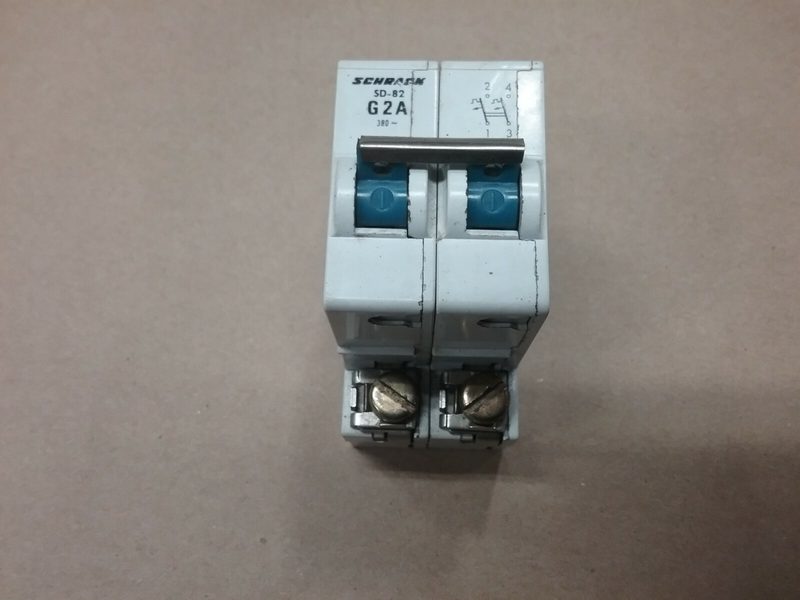 Автоматический выключатель SD-82-G10A