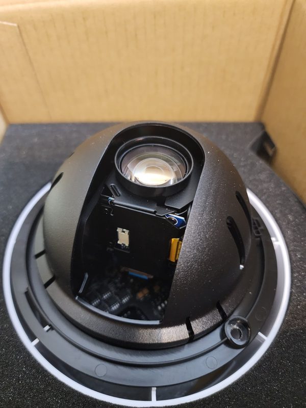 Камера Pelco SD5-W1