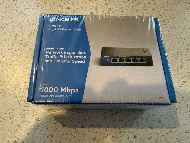 Коммутатор Linksys SE3005