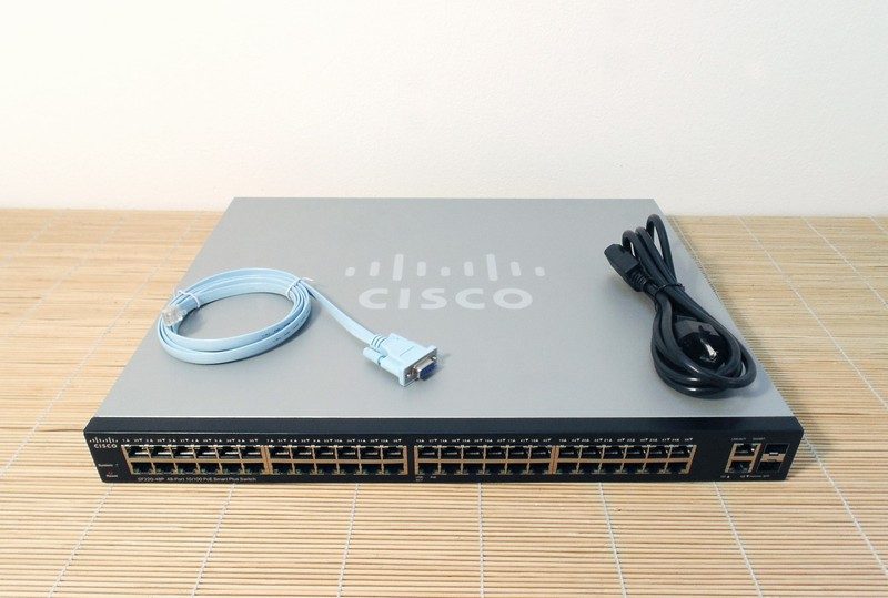 Трансивер Cisco SF220-48P-K9