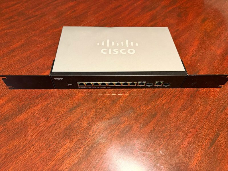 Коммутатор Cisco SF302-08PP-K9