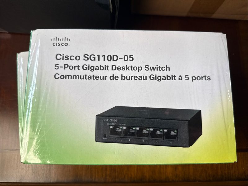 Коммутатор Cisco SG110D-05