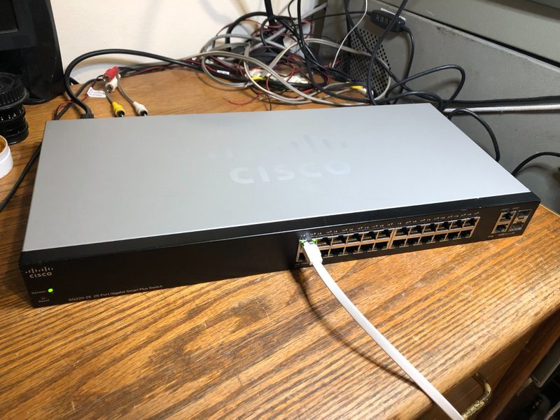 Коммутатор Cisco SG220-26