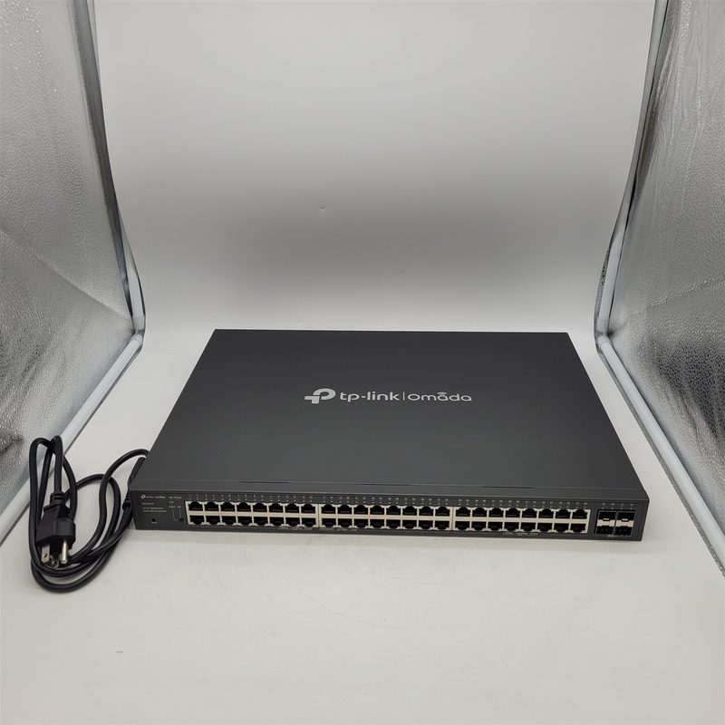 Коммутатор TP-Link SG2452LP