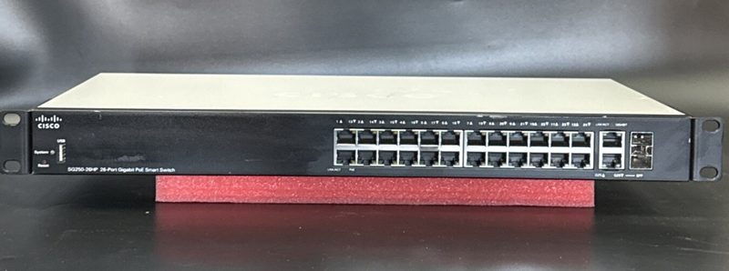 Коммутатор Cisco SG250-26HP