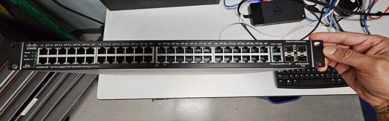 Коммутатор Cisco SG500-52P-K9