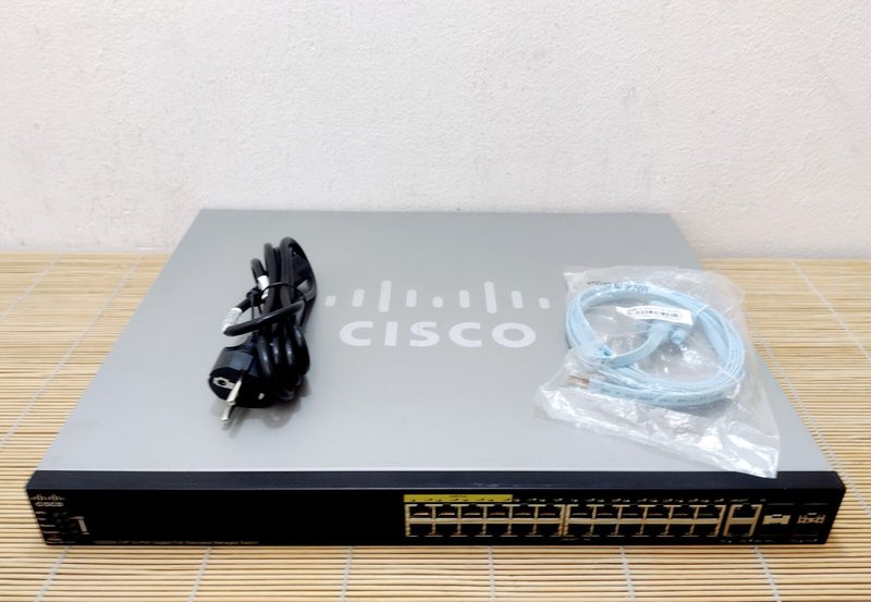 Коммутатор Cisco SG550X-24P-K9
