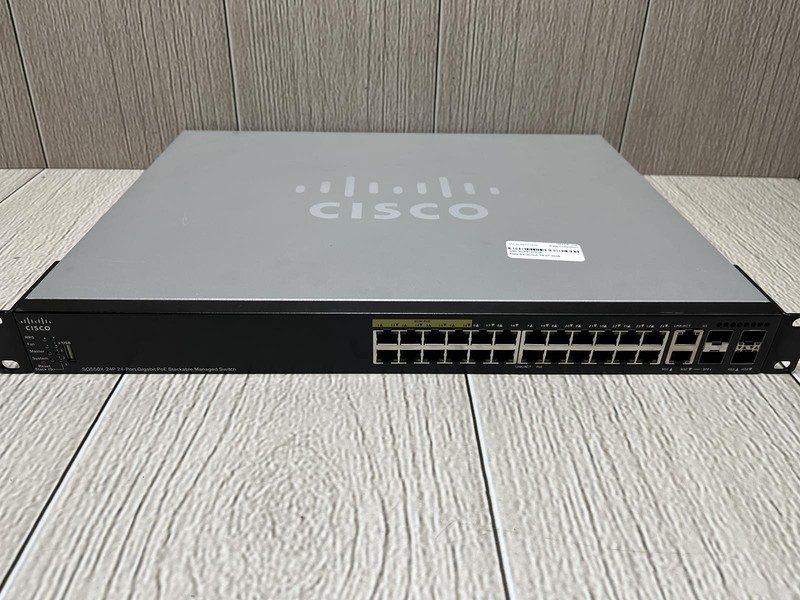 Коммутатор Cisco SG550X-24P