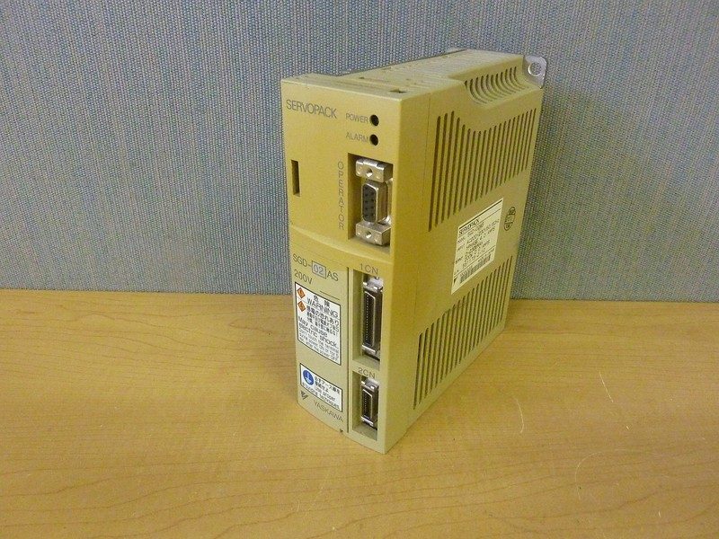 Сервопривод Yaskawa SGD-02AS