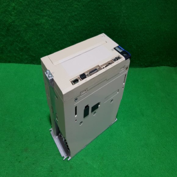 Сервопривод Yaskawa SGD7S-180A20A