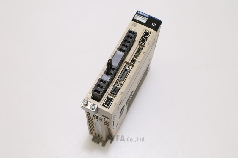 Сервопривод Yaskawa SGD7S-1R6A20A002