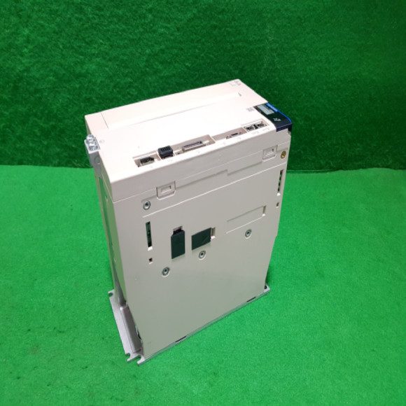 Сервопривод Yaskawa SGD7S-200A20A