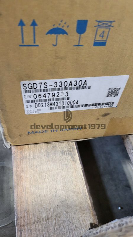 Сервопривод Yaskawa SGD7S-330A30A