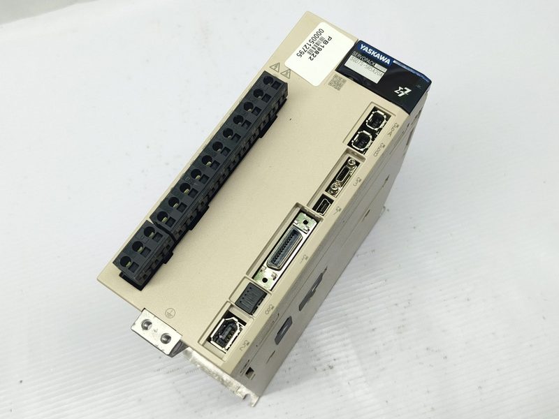 Сервопривод Yaskawa SGD7S-5R5A20A