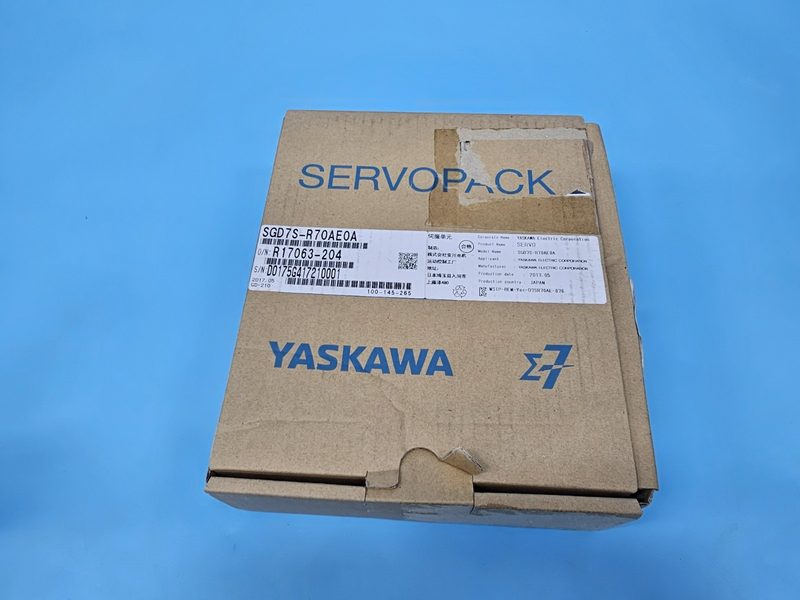 Серводвигатель Yaskawa SGD7S-R70AE0A