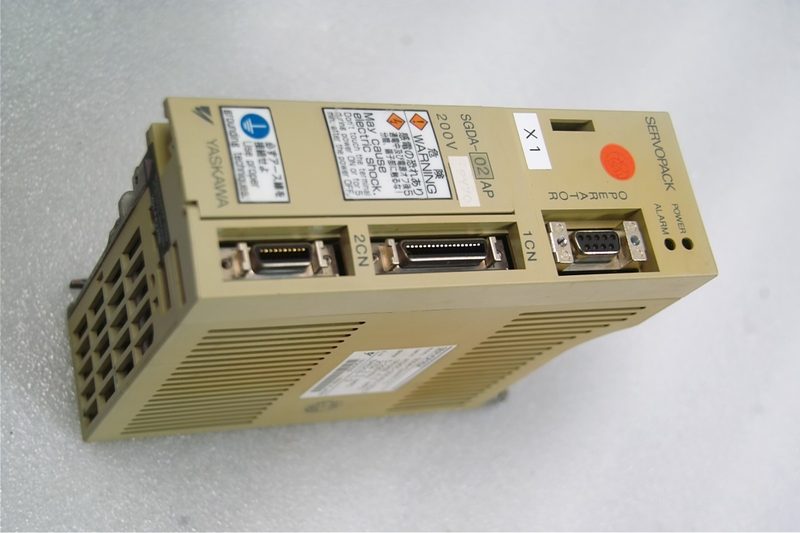 Сервопривод Yaskawa SGDA-02APPY70