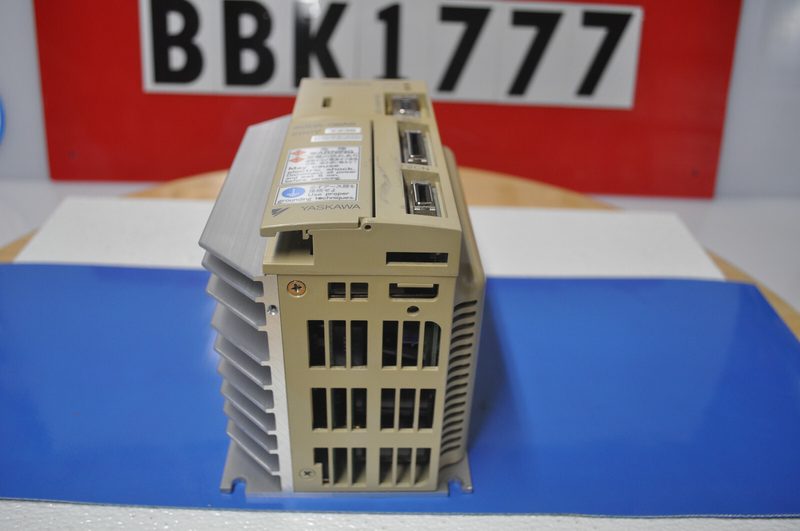 Сервопривод Yaskawa SGDA-08ASY238