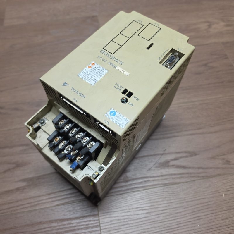 Сервопривод Yaskawa SGDB-30ADGY8