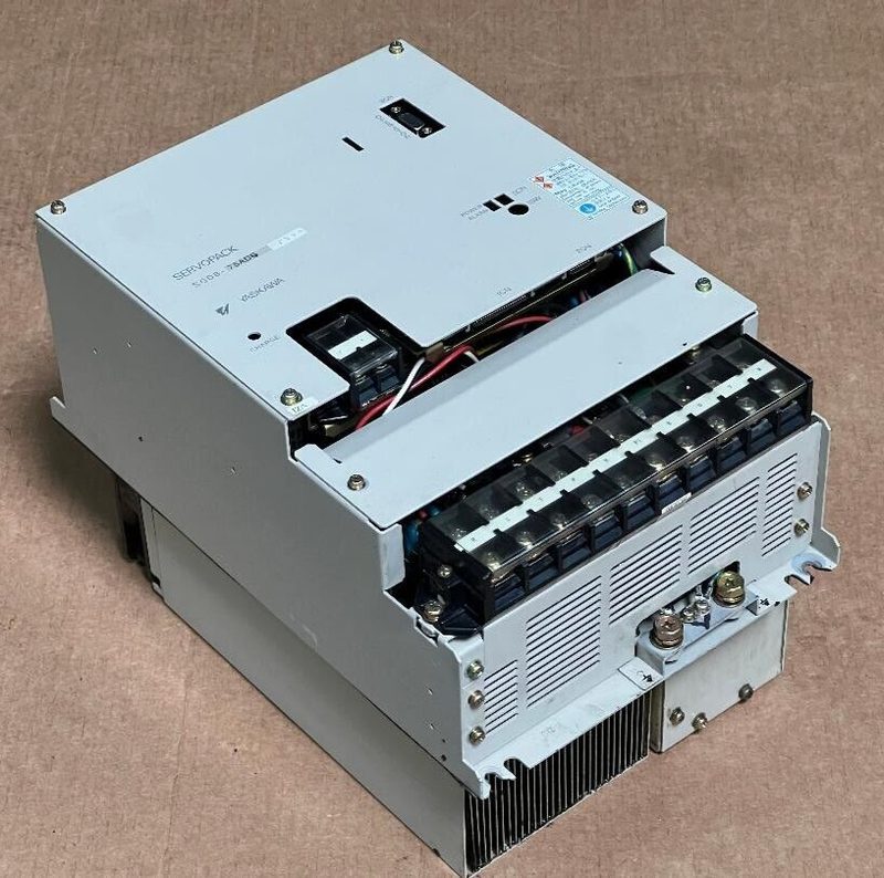 Сервопривод Yaskawa SGDB-75ADG