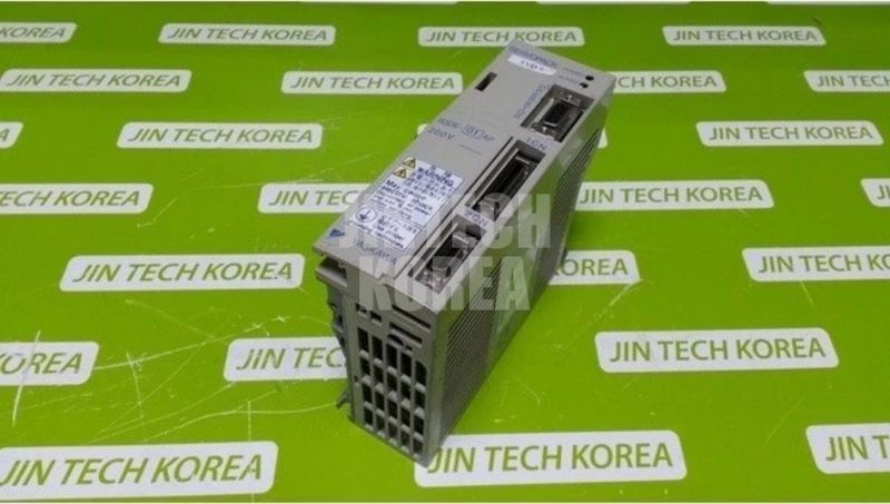 Сервопривод Yaskawa SGDE-01AP