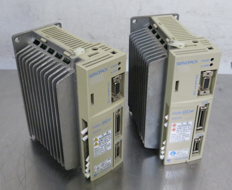 Сервопривод Yaskawa SGDE-04AP