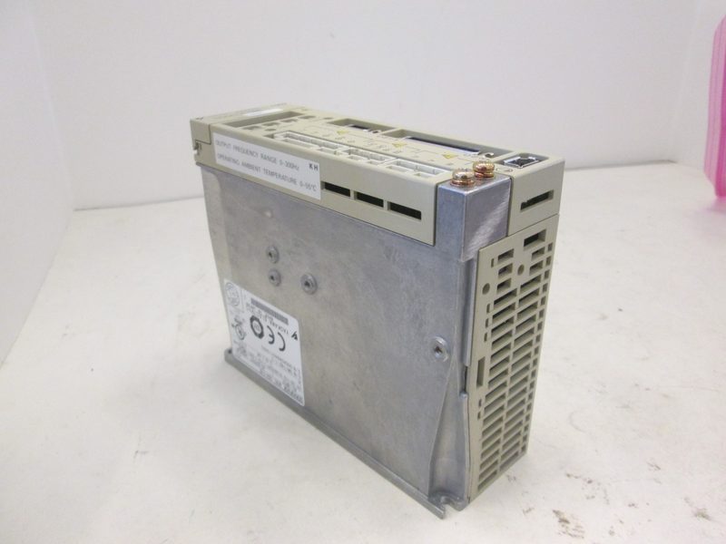 Серводвигатель Yaskawa SGDH-01BE