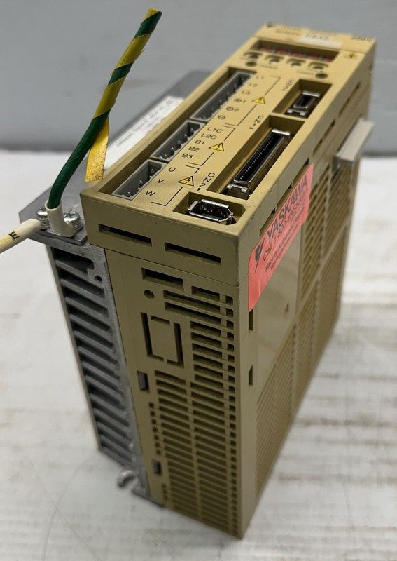 Сервопривод Yaskawa SGDH-08AE