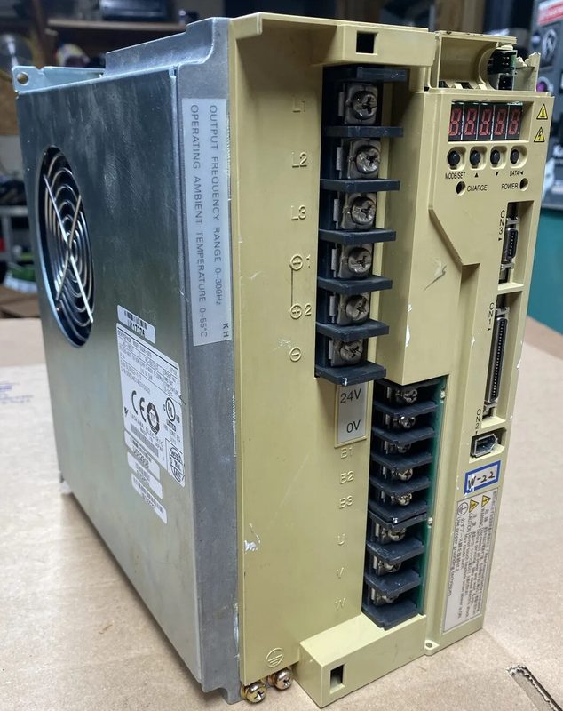 Сервопривод Yaskawa SGDH-50DE