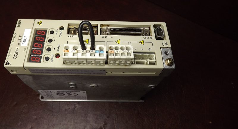 Сервопривод Yaskawa SGDH-A3BE