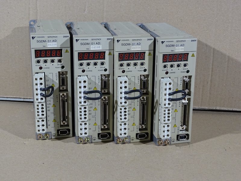 Сервопривод Yaskawa SGDM-01AD
