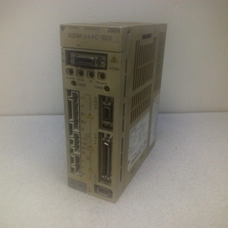 Сервопривод Yaskawa SGDM-04AC-SD2