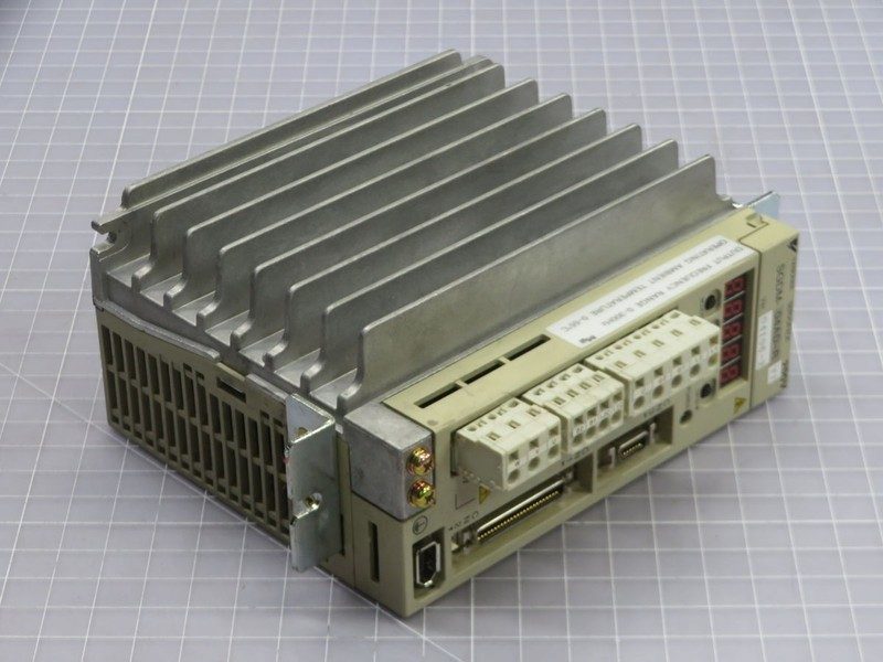 Сервопривод Yaskawa SGDM-04AD-RY1