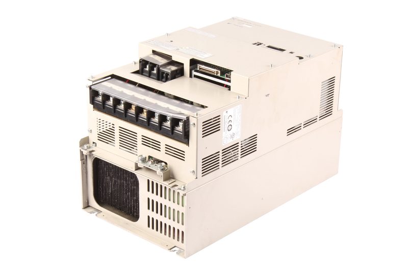 Сервопривод Yaskawa SGDM-1AADA