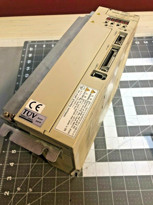 Сервопривод Yaskawa SGDM-20AD-RY1