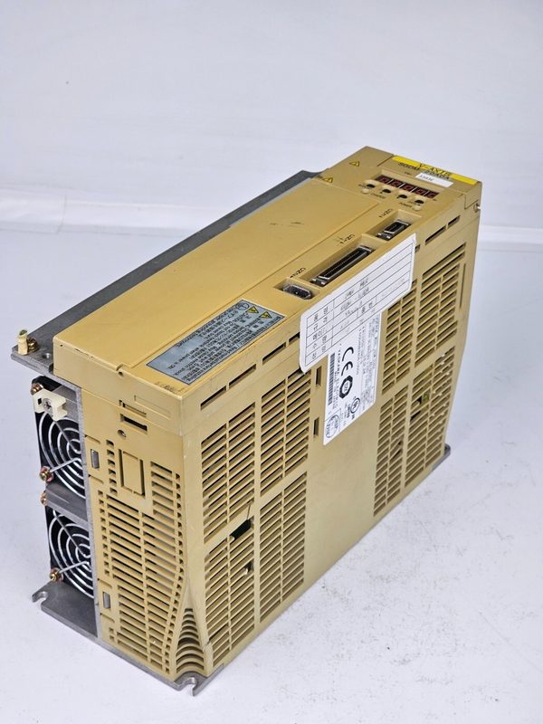 Сервопривод Yaskawa SGDM-20ADA