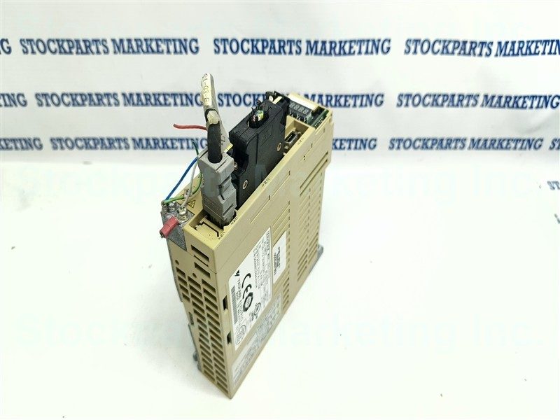 Сервопривод Yaskawa SGDS-01F01A