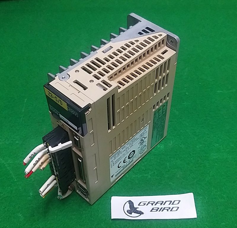 Сервопривод Yaskawa SGDS-04A02A