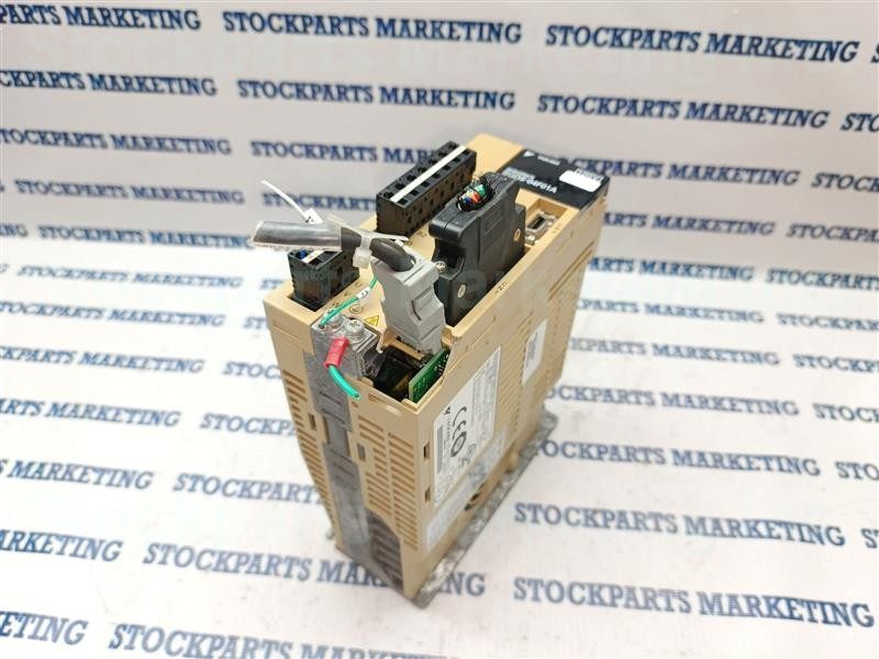 Сервопривод Yaskawa SGDS-04F01A