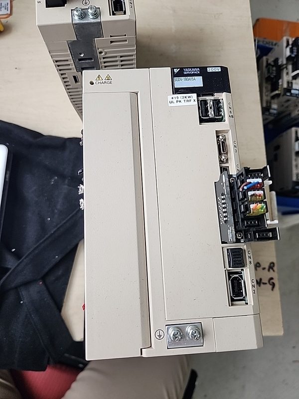 Сервопривод Yaskawa SGDV-180A15A